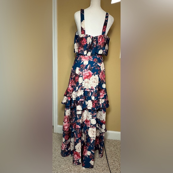 New 2 Piece Floral Ruffle Top And Maxi Skirt Size Med - Picture 5 of 12